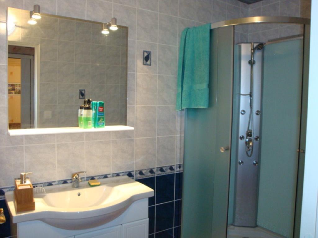 Fermette Renovee Villa Celles  Room photo
